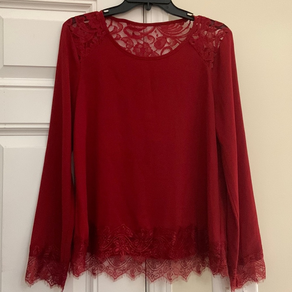 Material Girl beautiful blouse size XL NWT